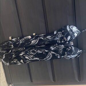 Black and White Patterned Long Top